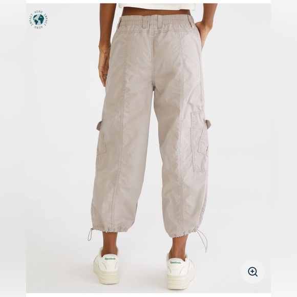 Aeropostale High-Rise Cropped Utility Cargo Pants in Khaki. Size Large. - Picture 3 of 5